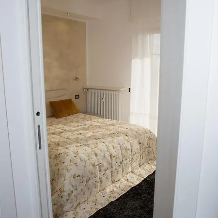 New Carrara Hospital Apartament Bergamo